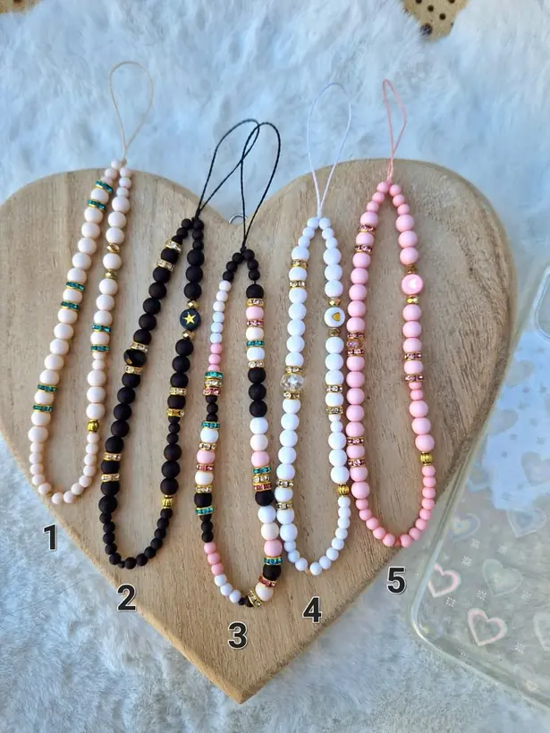 Beaded phone charm